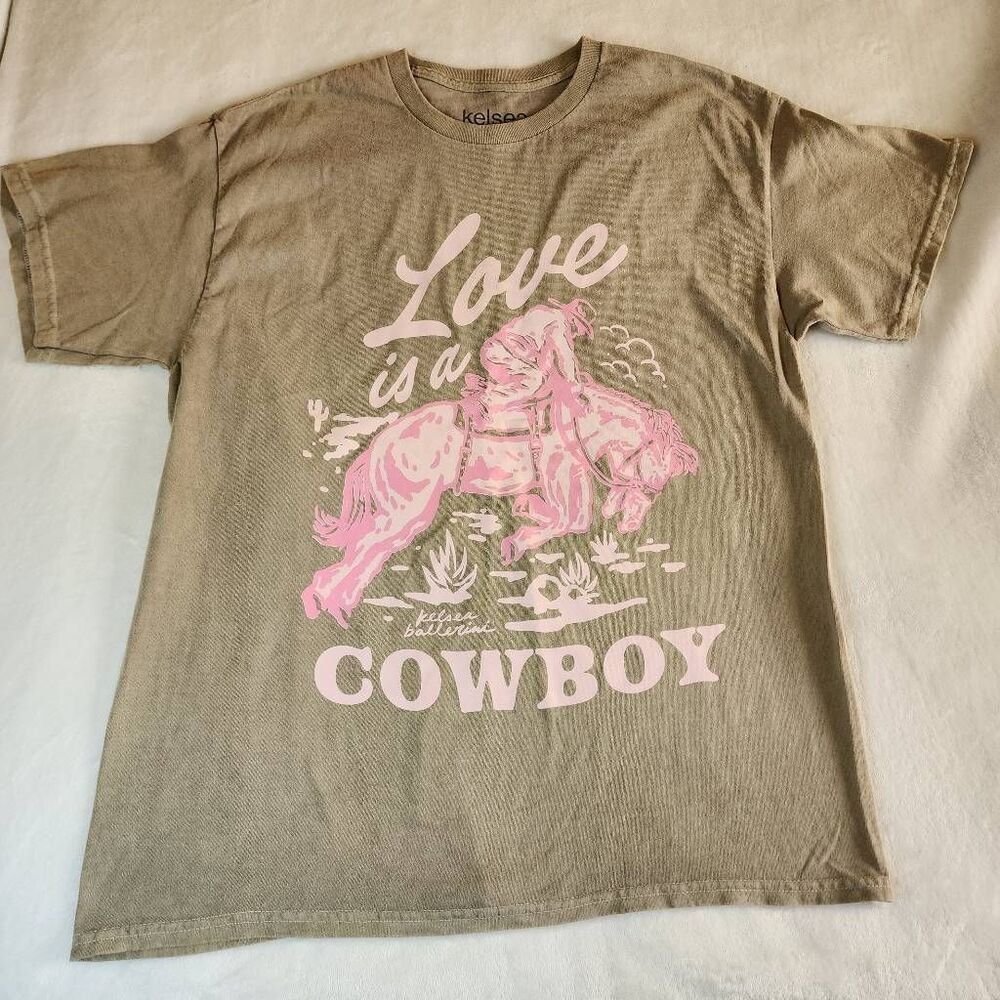 Kelsea Ballerini Love is A Cowboy Graphic Tshirt New Without Tags Size Large
